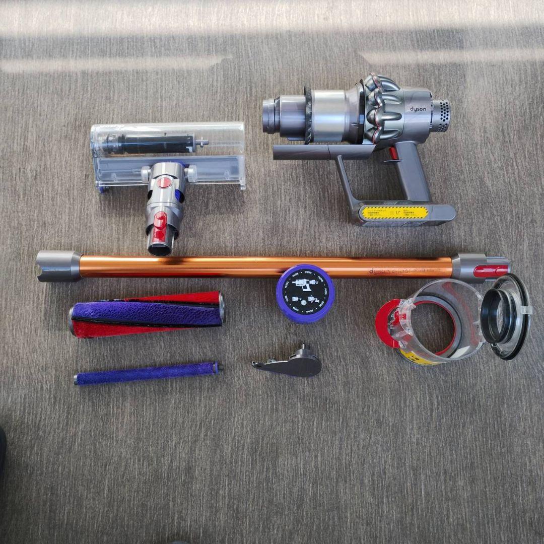 ダイソン　sv12　コードレス掃除機