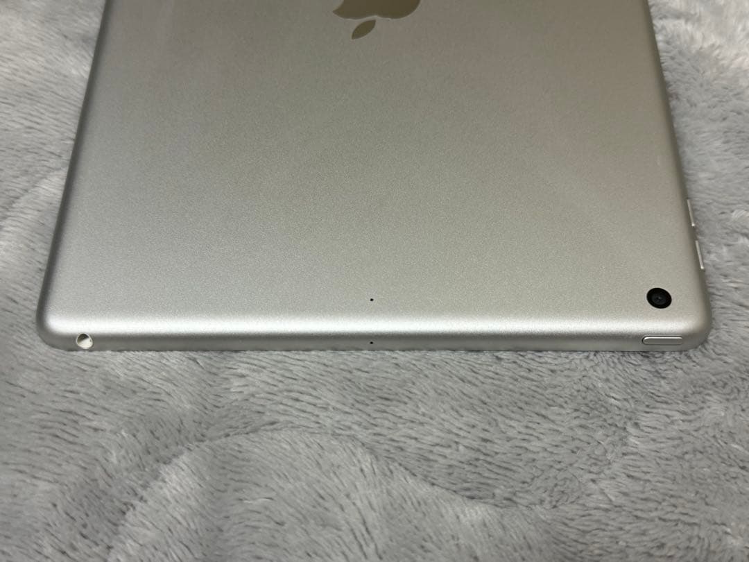 【美品】Apple iPad 第８世代 32GB wifi バッテリー88%