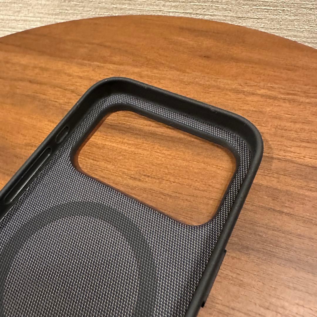 【美品中古】iPhone 17 Proテックウーブンケース「ブラック」Apple