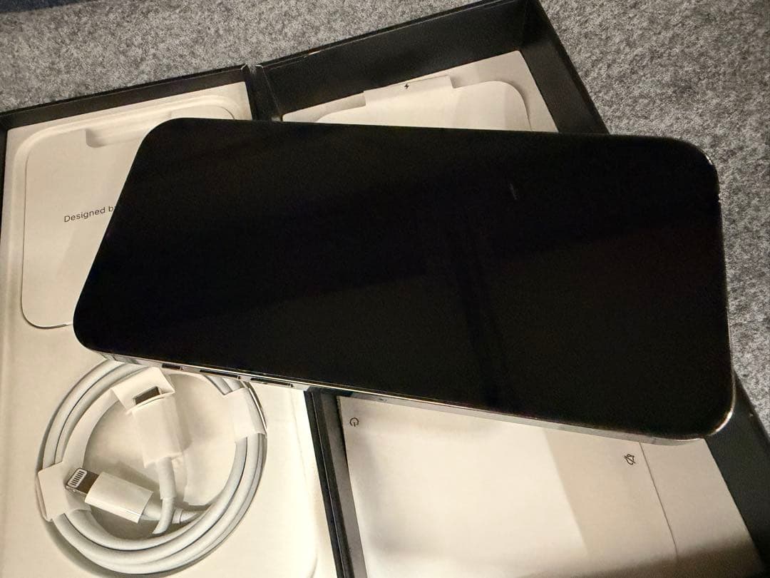 Apple iPhone 13 Pro Max 256GB アルパイングリーン