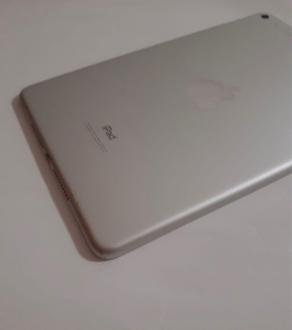 iPad mini 第五世代 256GB Wi-Fi+cellular シルバー