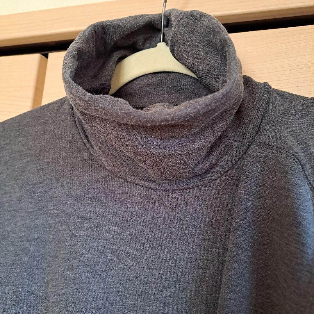 の*ん様 UNIQLO ユニクロ 超極暖ヒートテックタートルネック グレー 　L