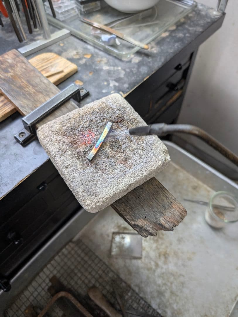 Ｋ１８バングル　ハンドメイド　鍛造