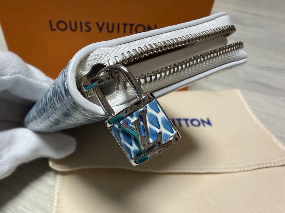 超希少⭐︎LOUIS VUITTON モノグラム パイソン ケース 小銭入れ
