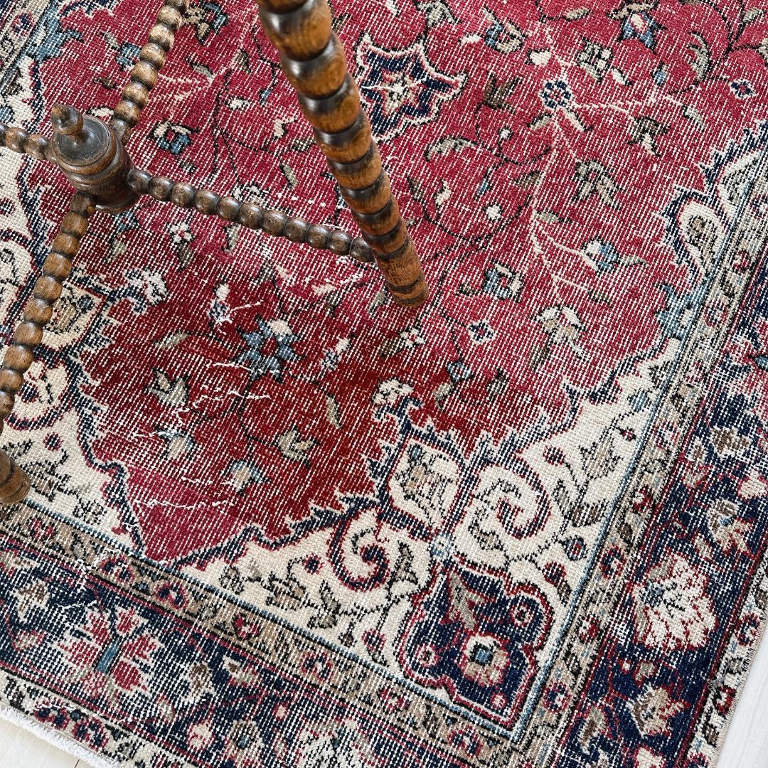 トルコ ヴィンテージラグ A126 ダークレッド ネイビー ターコイズブルー