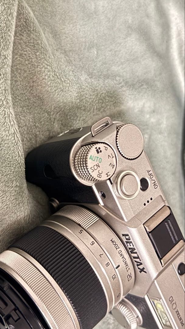 pentax q10 スタンダードズームレンズ バッテリー3個セット おまけ付き