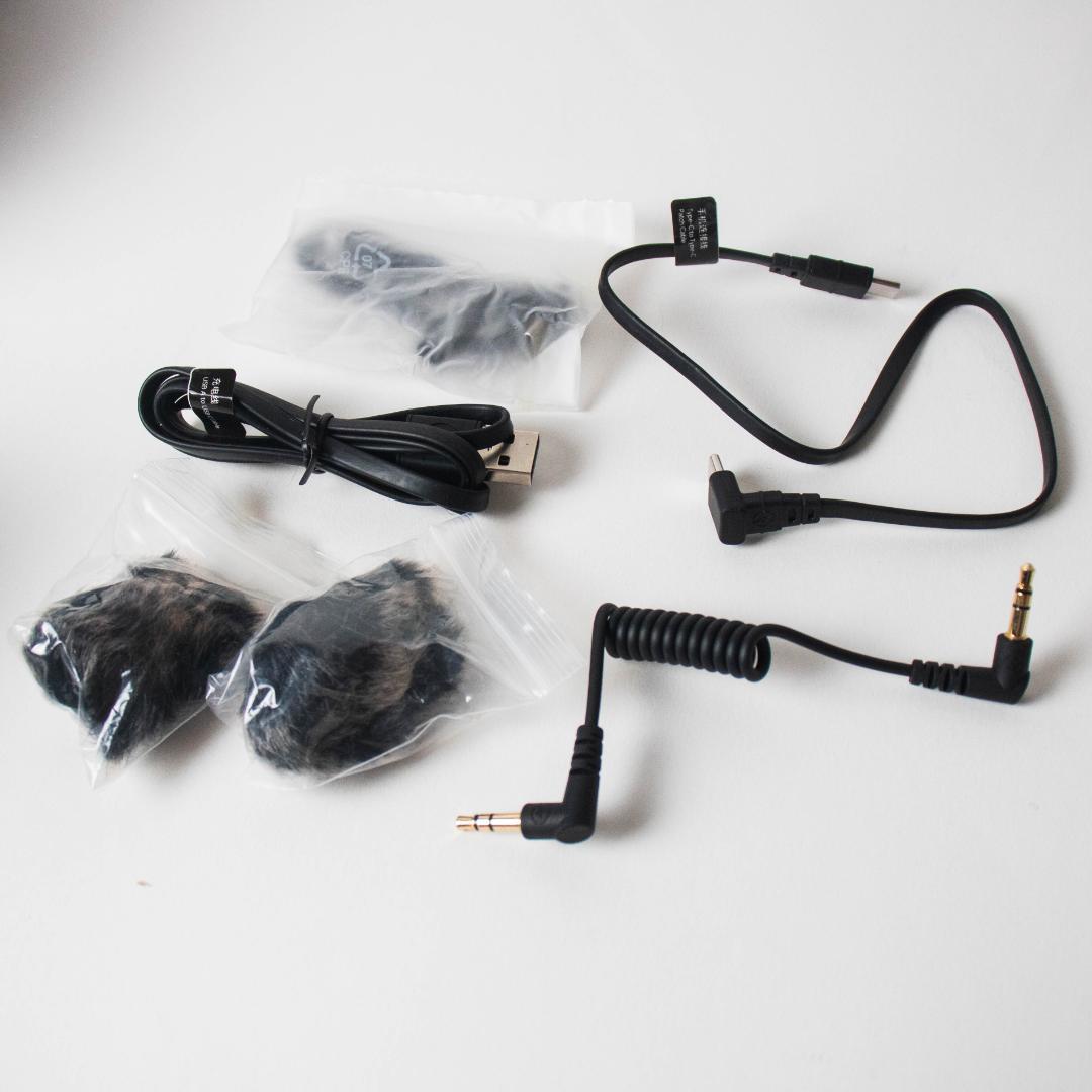 【超美品（付属品セット）】Hollyland Lark Maxマイク2機セット