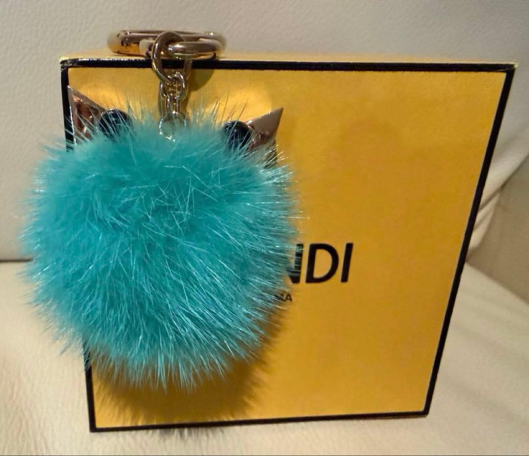 FENDIピーカブーアイコニックエッセンシャリー,ワンダーズキーホルダー　セット