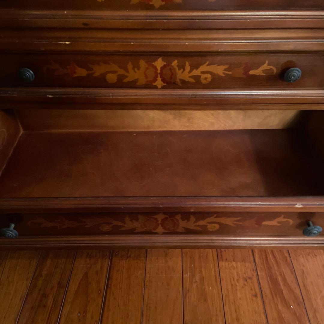 イタリアキャビネット