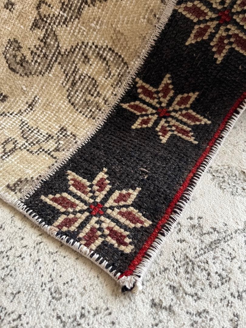 パッチワーク トルコヴィンテージラグ　深みネイビー×ベージュ　トルコラグ