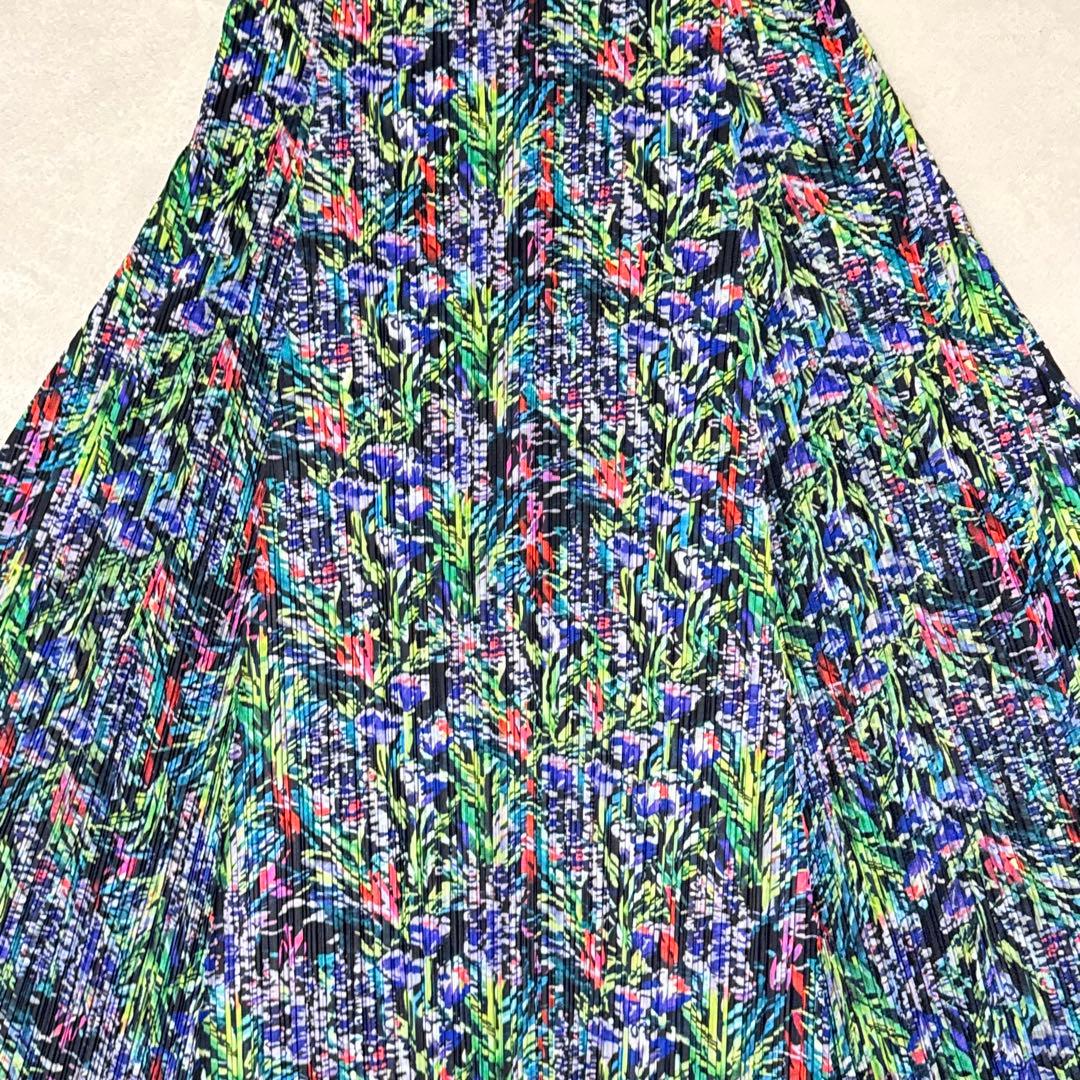 極美品✨PLEATS PLEASE 花柄　ワンピース　フレア　プリーツ　XL