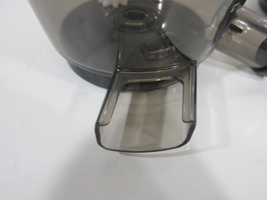 1108W Kuvings クビンス M2 ホールスロージューサー ホワイト