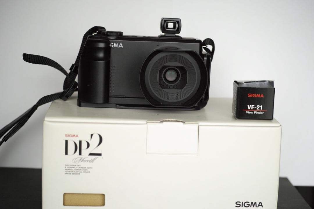 SIGMA DP2 Merrill　デジタルカメラ　元箱・ビューファインダー付