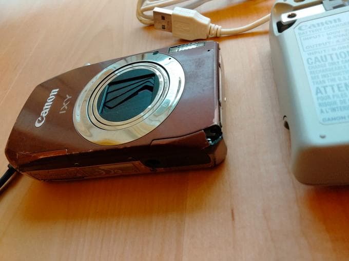 Canon IXY50S コンパクトデジタルカメラ　ジャンク品 動作可動確認