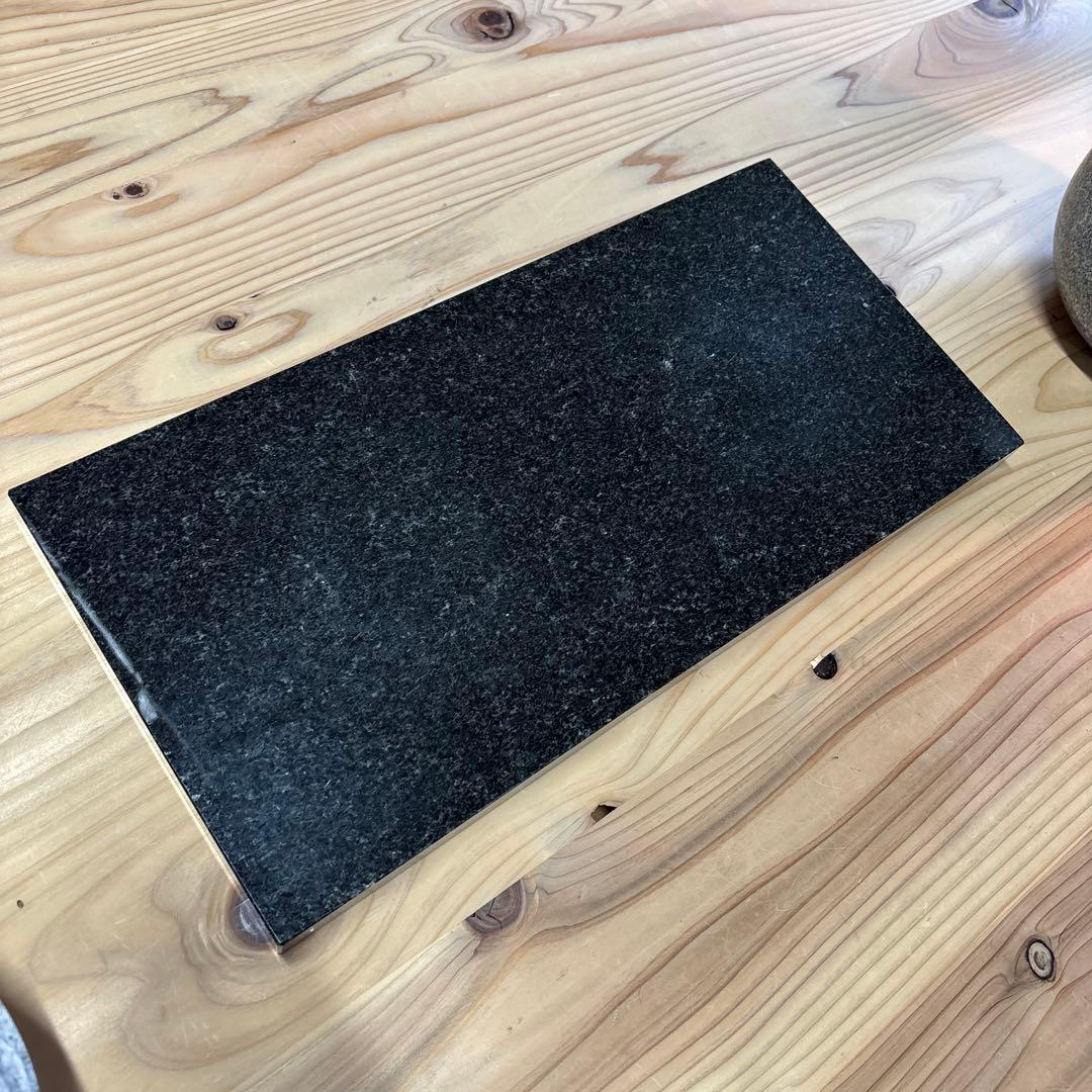 石像　彫像　石　石材　だるま置物　２点セット　台付