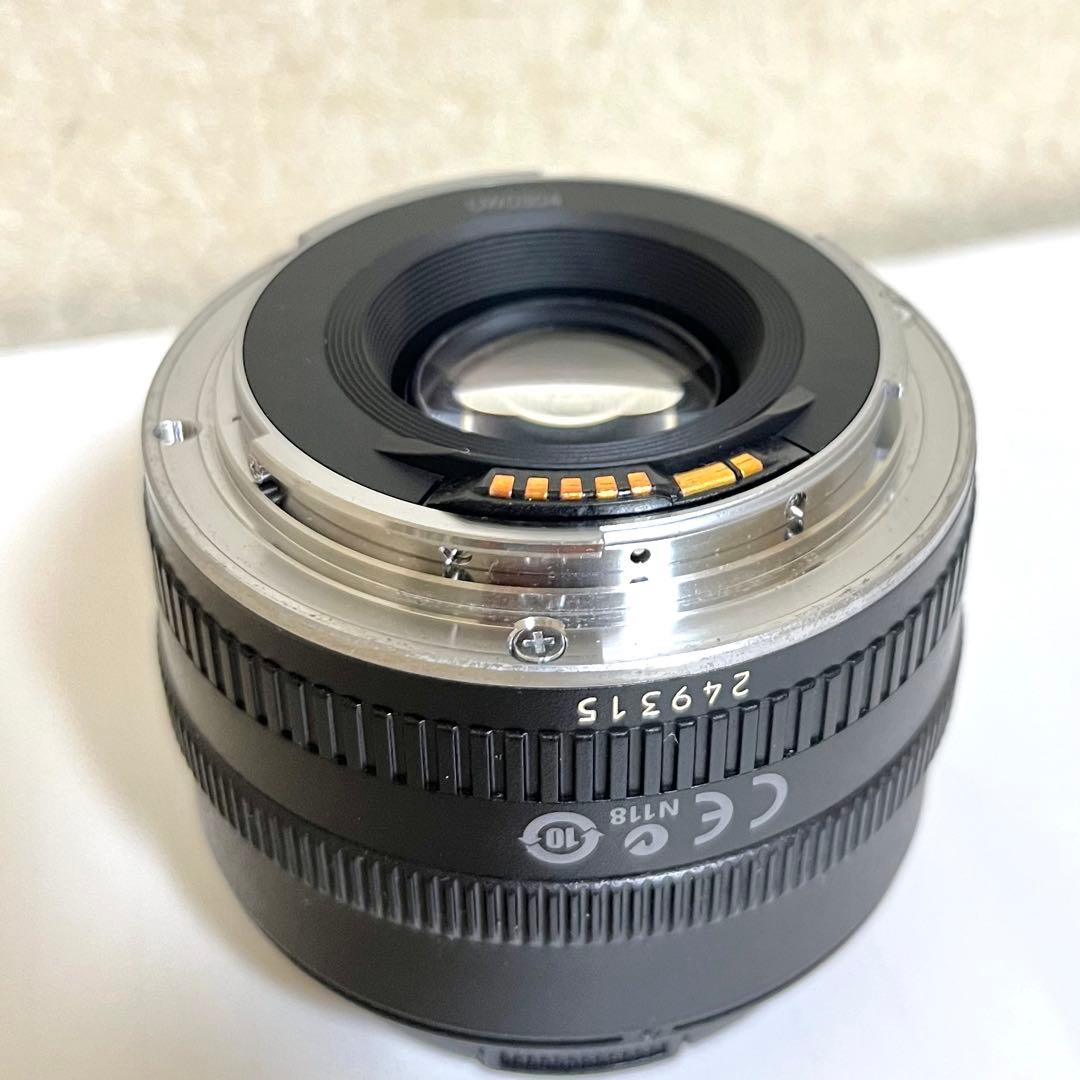 Canon EF 35mm f/2 単焦点レンズ （クモリやカビ無し）