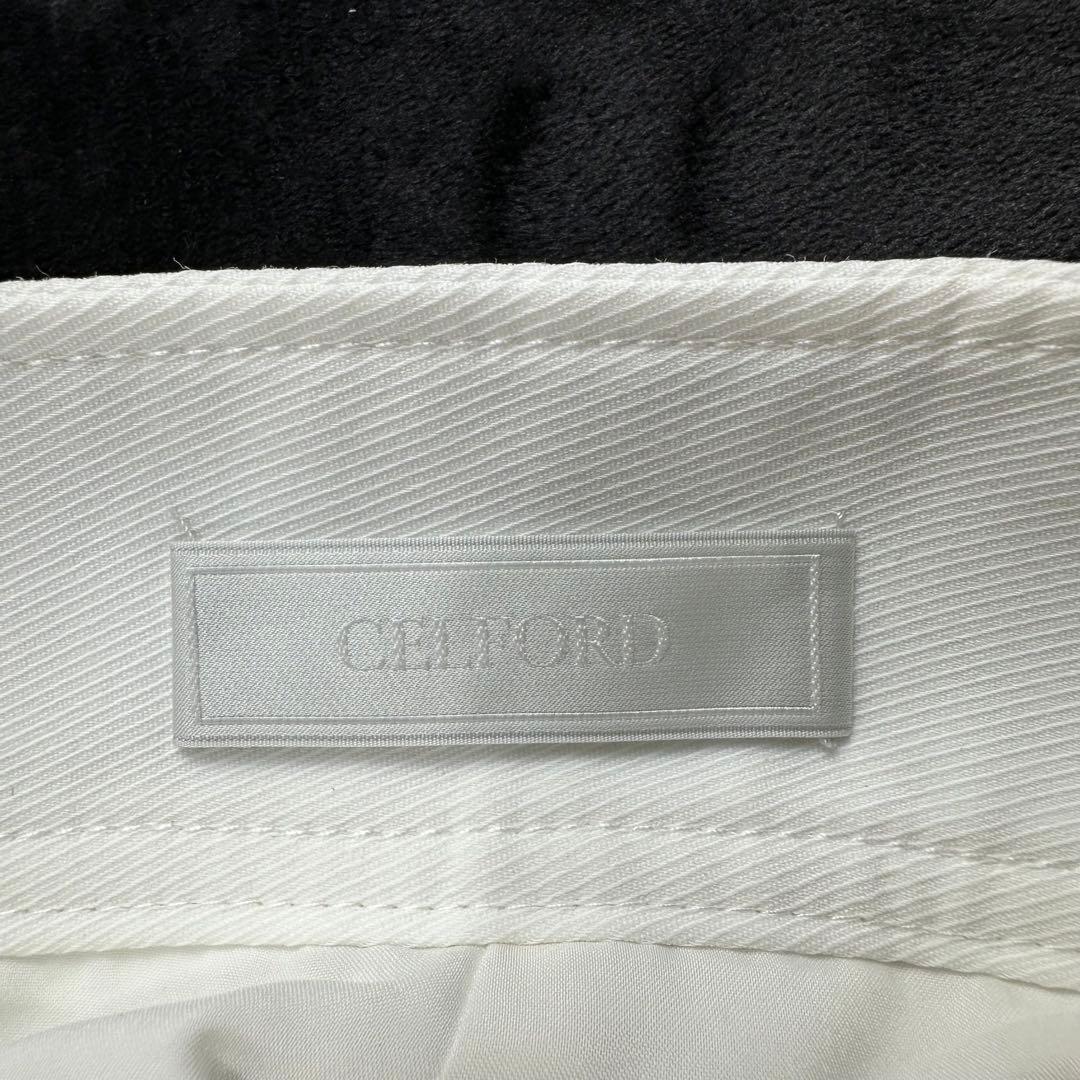 セルフォード✨タグ付新品未使用 ストレートパンツ ホワイト系 サイズ36