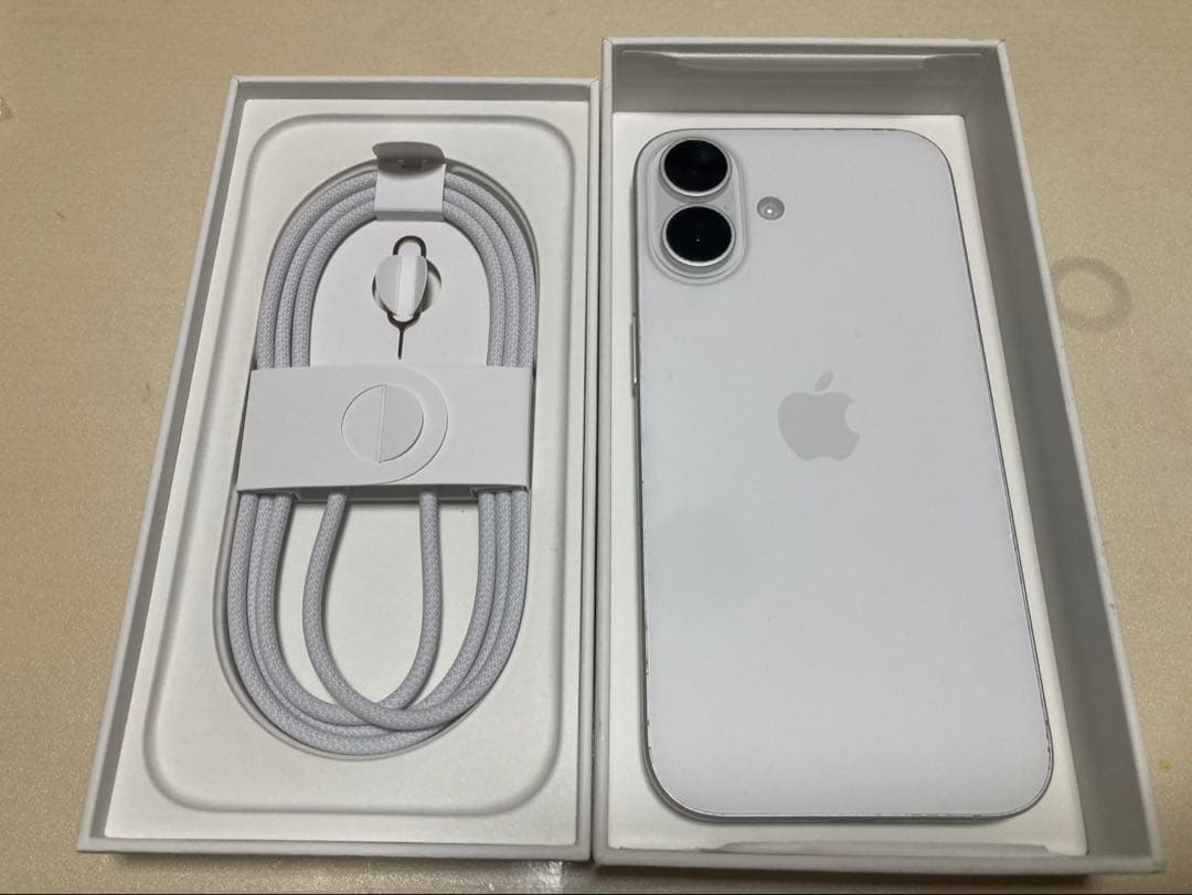 ジャンク品　iPhone16 128GB 使用歴1年未満　使用できます。