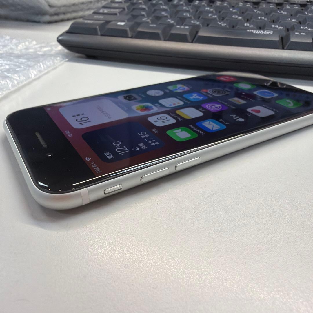 訳あり iPhone SE2 64GB ホワイト 85% 電源が落ちることがある