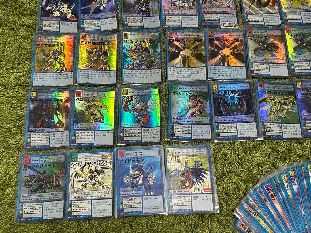 旧デジモンカード126枚まとめ売り（うちホロレア41枚、字レア1枚）