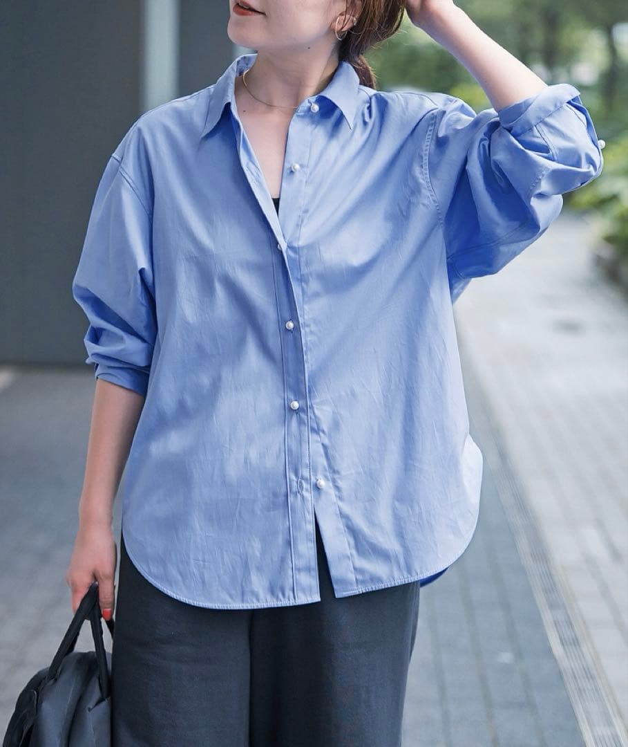 【新品未使用】Spick and Span パールボタンシャツ 現行品 2025