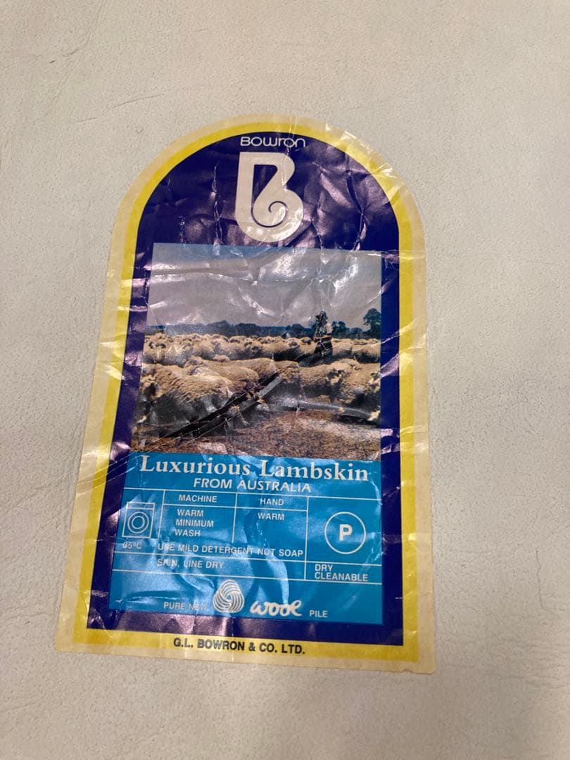 本物ムートンラグ２匹物　羊毛皮　ニュージーランド産　ホワイト