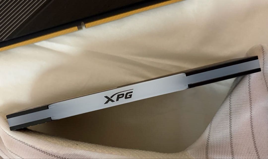 ADATA XPG DDR5-5600 32GB（16GB×2）CL36 メモリ