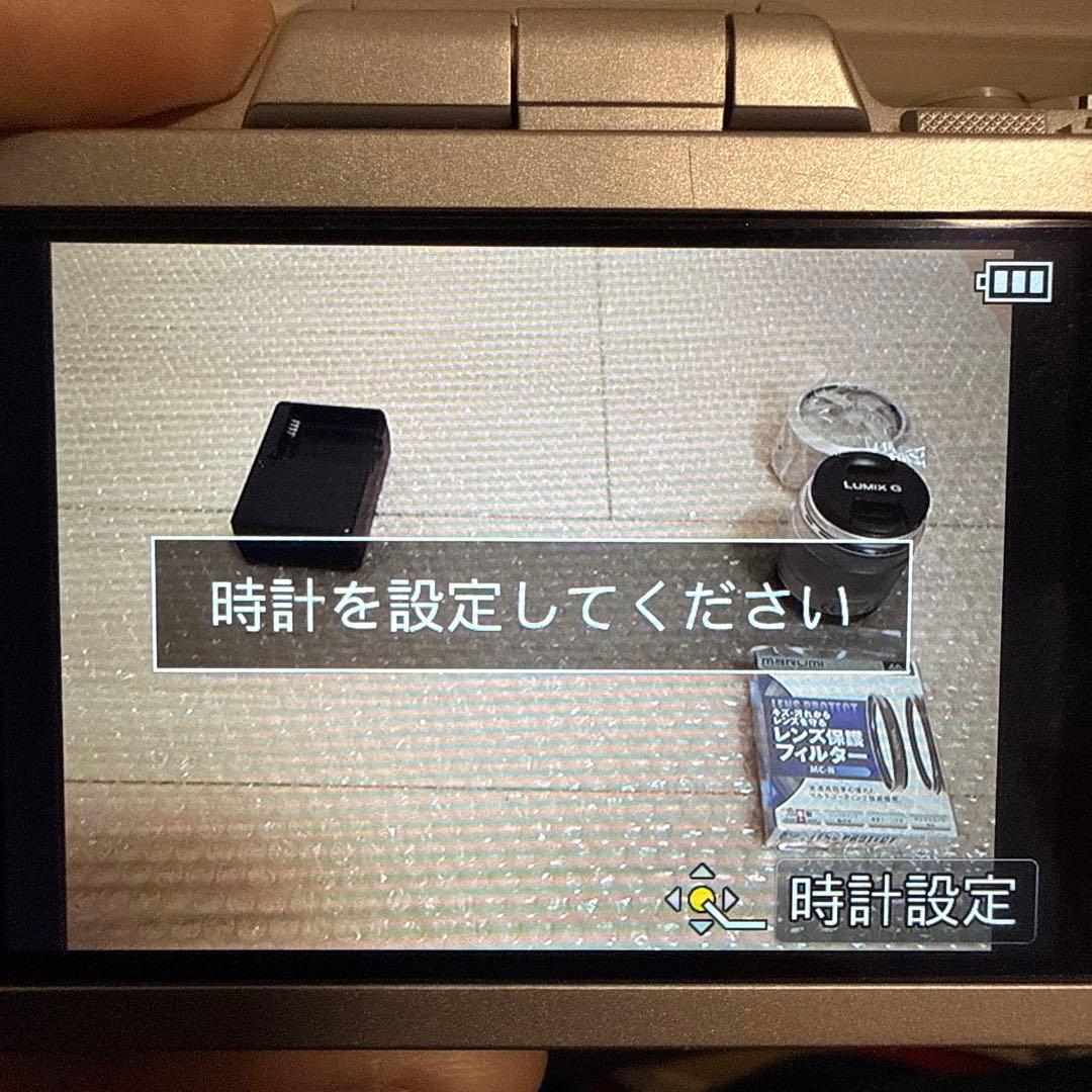 ミラーレス一眼　Panasonic DMC-GF7