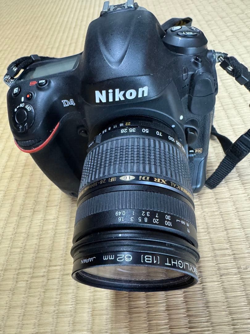 【美品】Nikon D4 デジタル一眼レフカメラ 18-105mmレンズ付