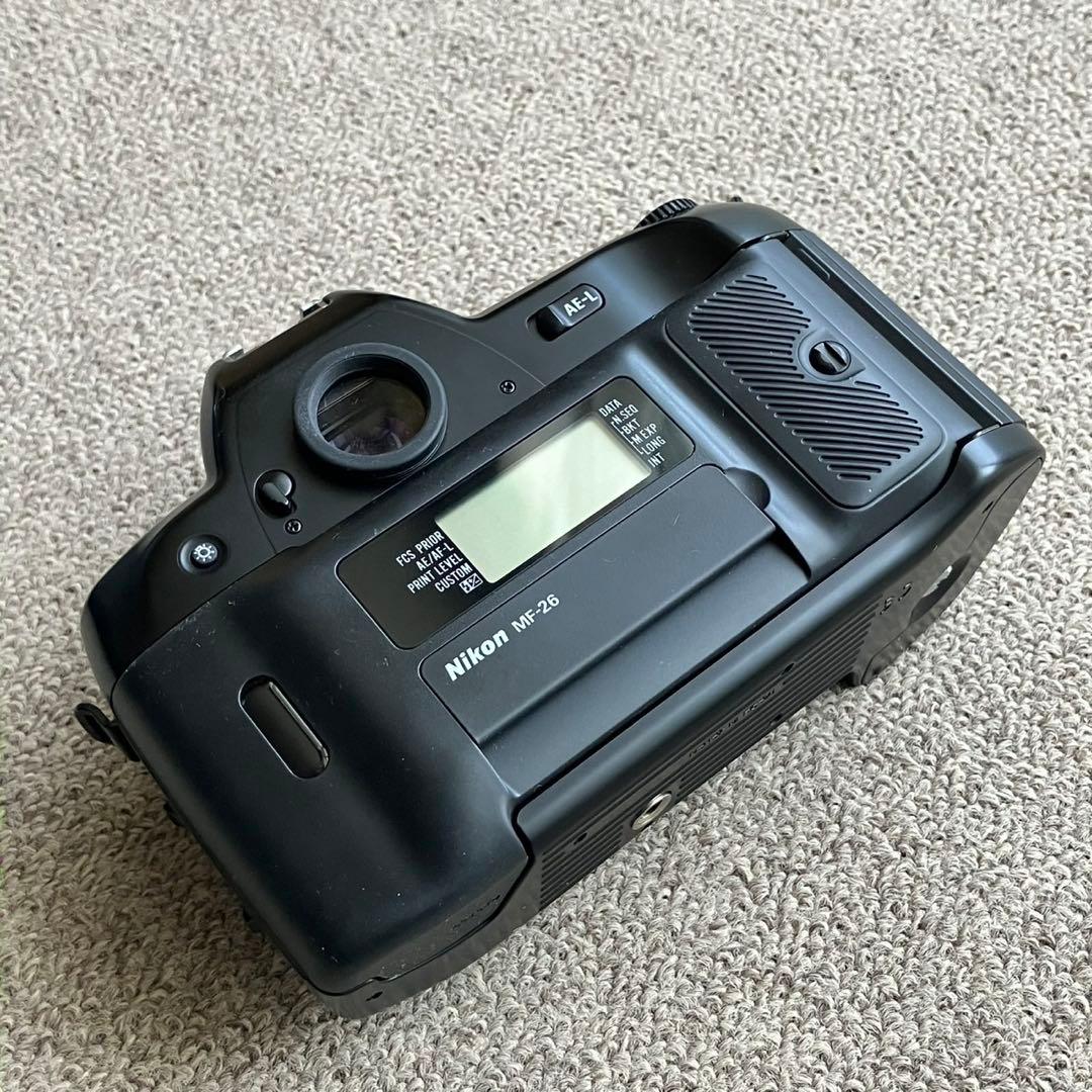 フィルムカメラ Nikon F90x + AF NIKKOR 28-70mm f3.5-4.5D