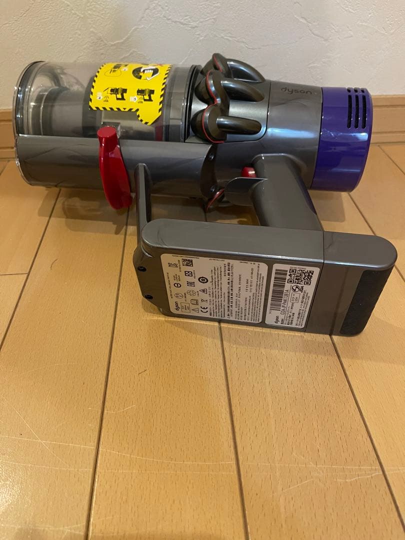 Dyson V10 SV12スティッククリーナー 本体　フルセット　美品