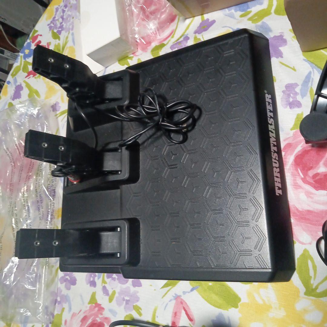 THRUSTMASTER T248 レーシングハンドル＋スタンド付き