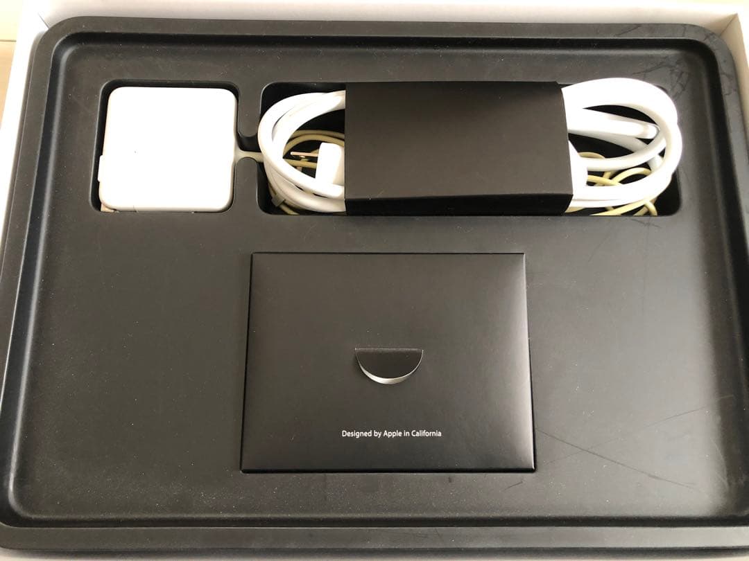 MacBook Air A1466 13インチ 動作OK 初期化済 付属品完備