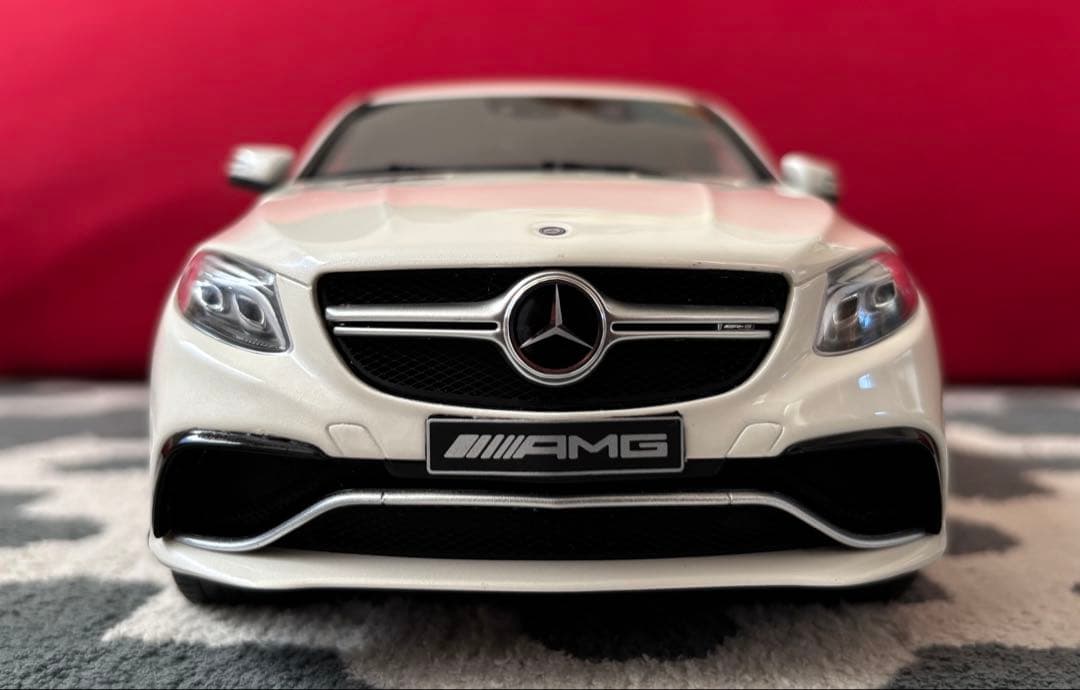 【限定品】1/18 メルセデス AMG GLE 63 S Coupe ミニカー