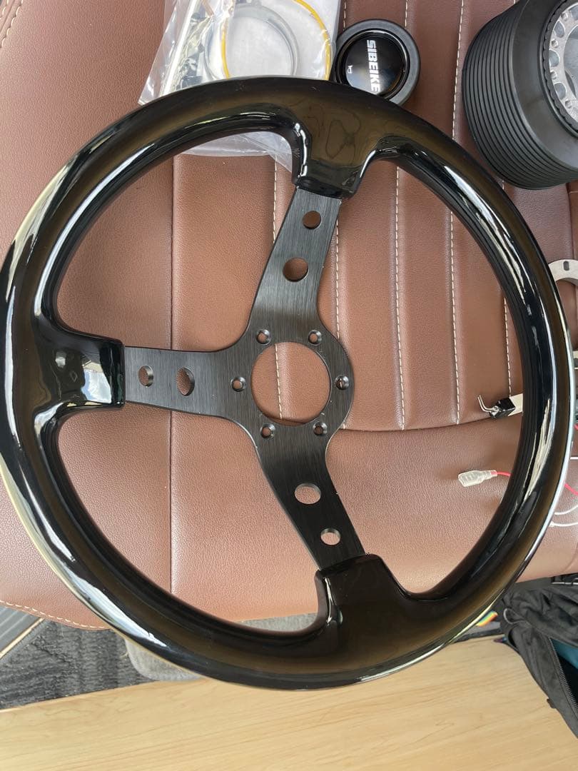 ハイエース200系　未使用に違い