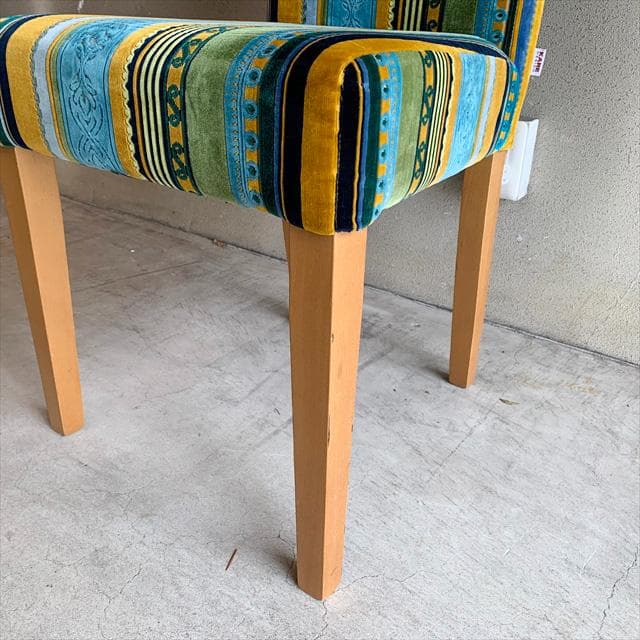 KAREのエコノベリーブリティッシュダイニングチェア①