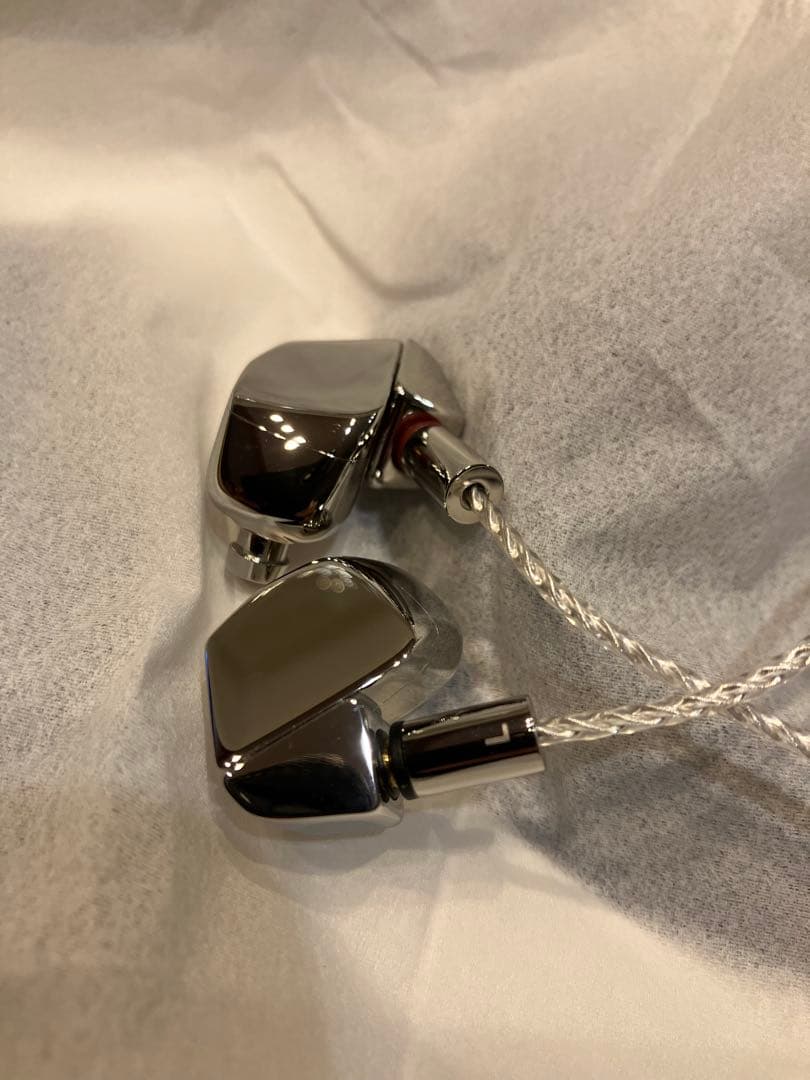 イヤホン Final A8000