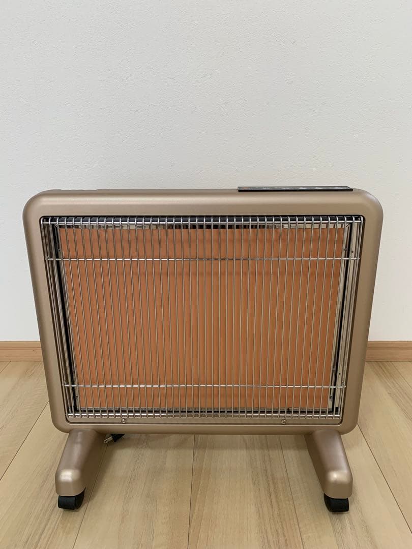 遠赤外線暖房器　サンルミエ　タイマー付