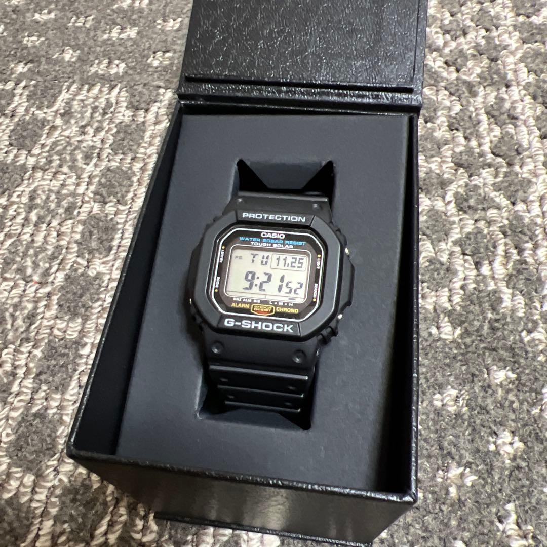 【ほぼ未使用】Gショック　ソーラー時計　 G-5600UE-1JF