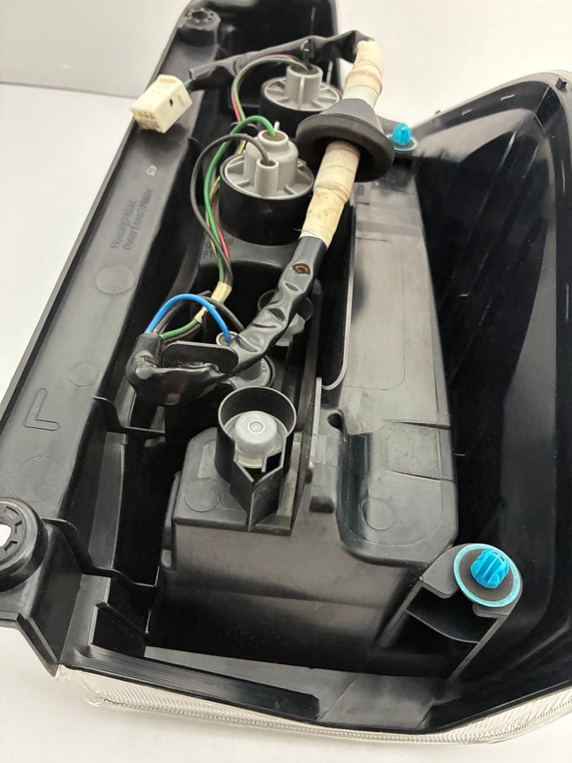 ダイハツ 純正 タント LA600S 左テールランプ 81560-B2582