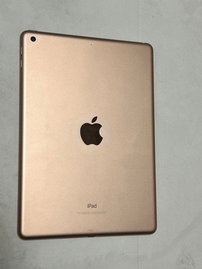 iPad (第6世代) Wi-Fi 128GB ゴールド カバー、箱付き