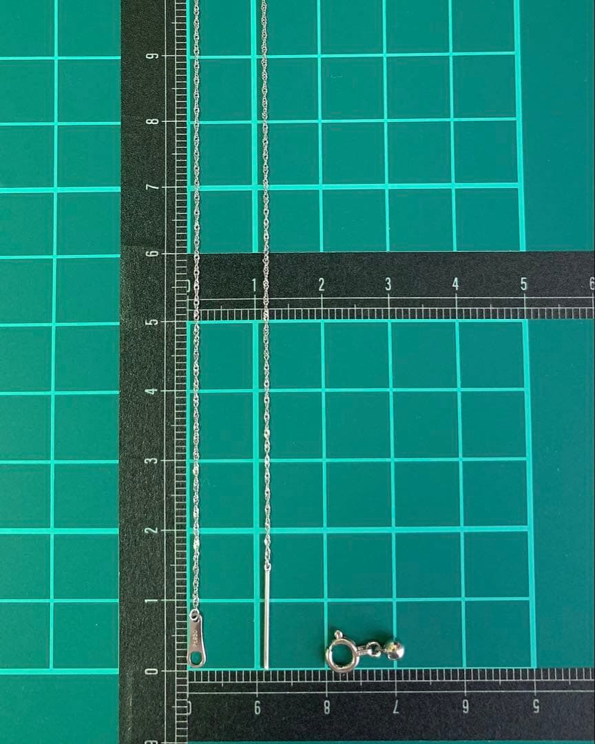 未使用☆Pt950 スクリューチェーンネックレス 日本製 プラチナ 白金 白銀色