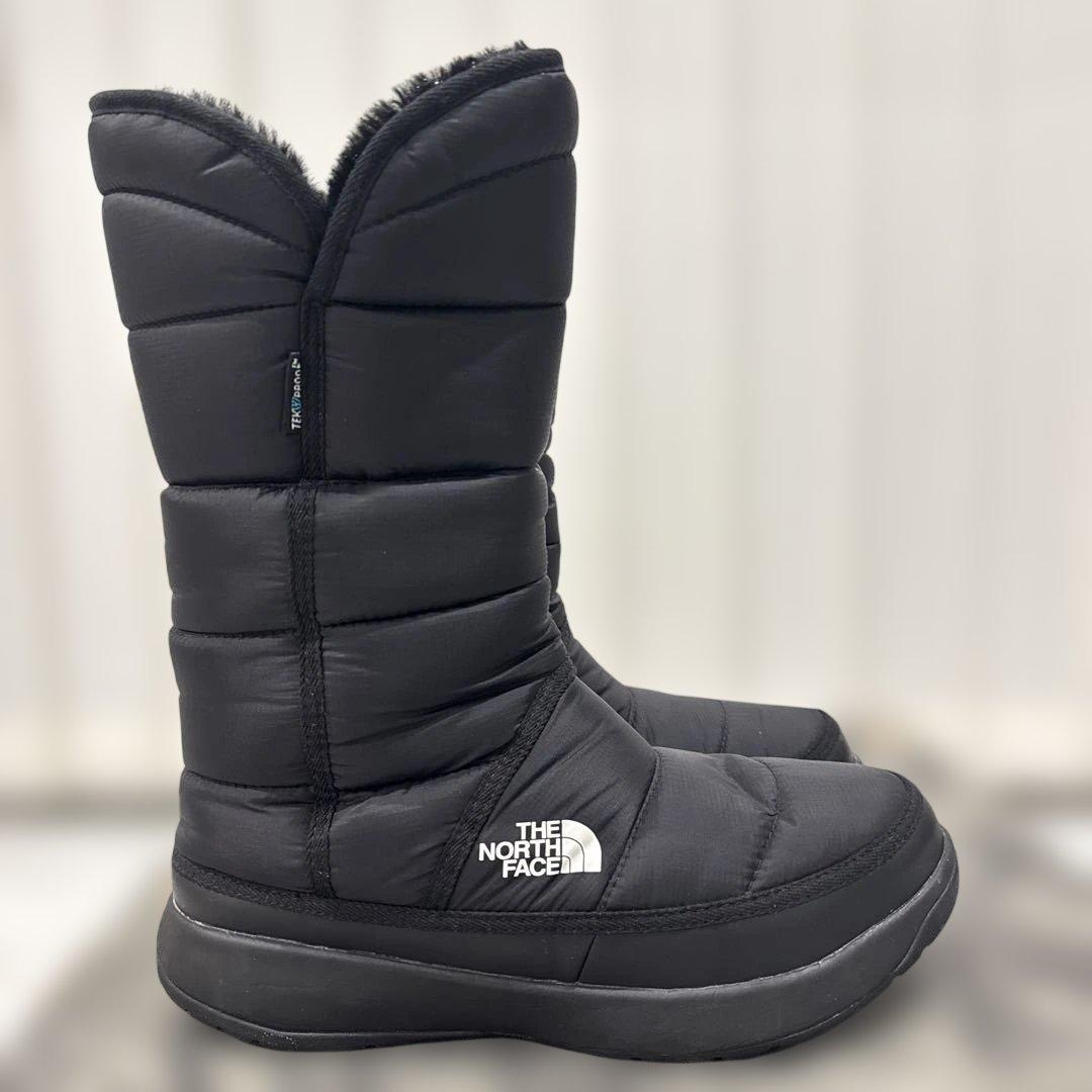 美品　ザノースフェイス　W Amore WP II【24.0】 NFW51977