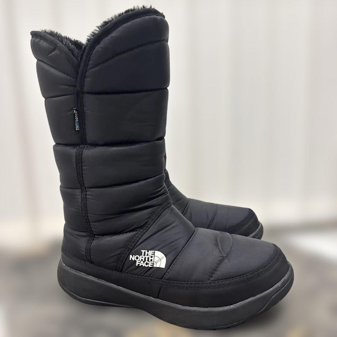 美品　ザノースフェイス　W Amore WP II【24.0】 NFW51977