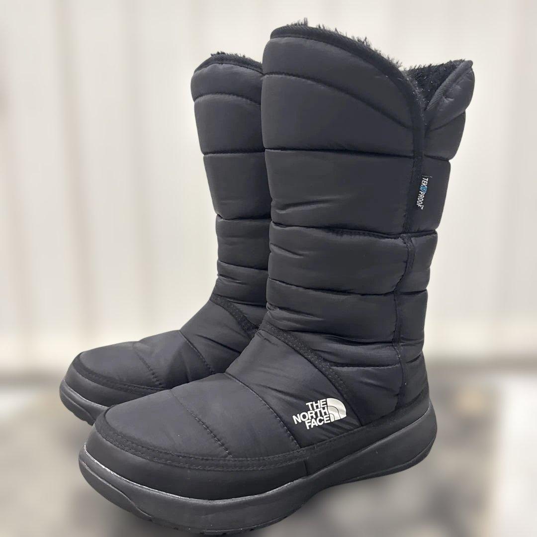 美品　ザノースフェイス　W Amore WP II【24.0】 NFW51977