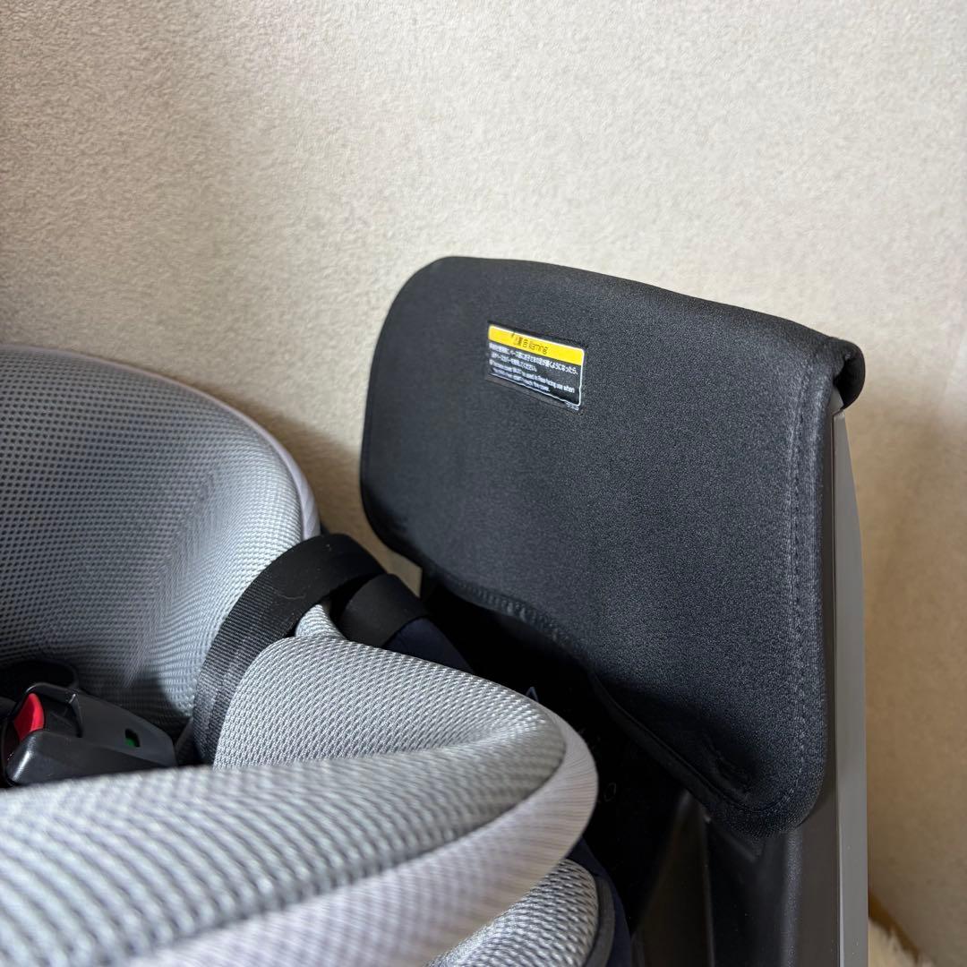 【ほぼ未使用】Combi クルムーヴ アドバンス ISOFIX チャイルドシート