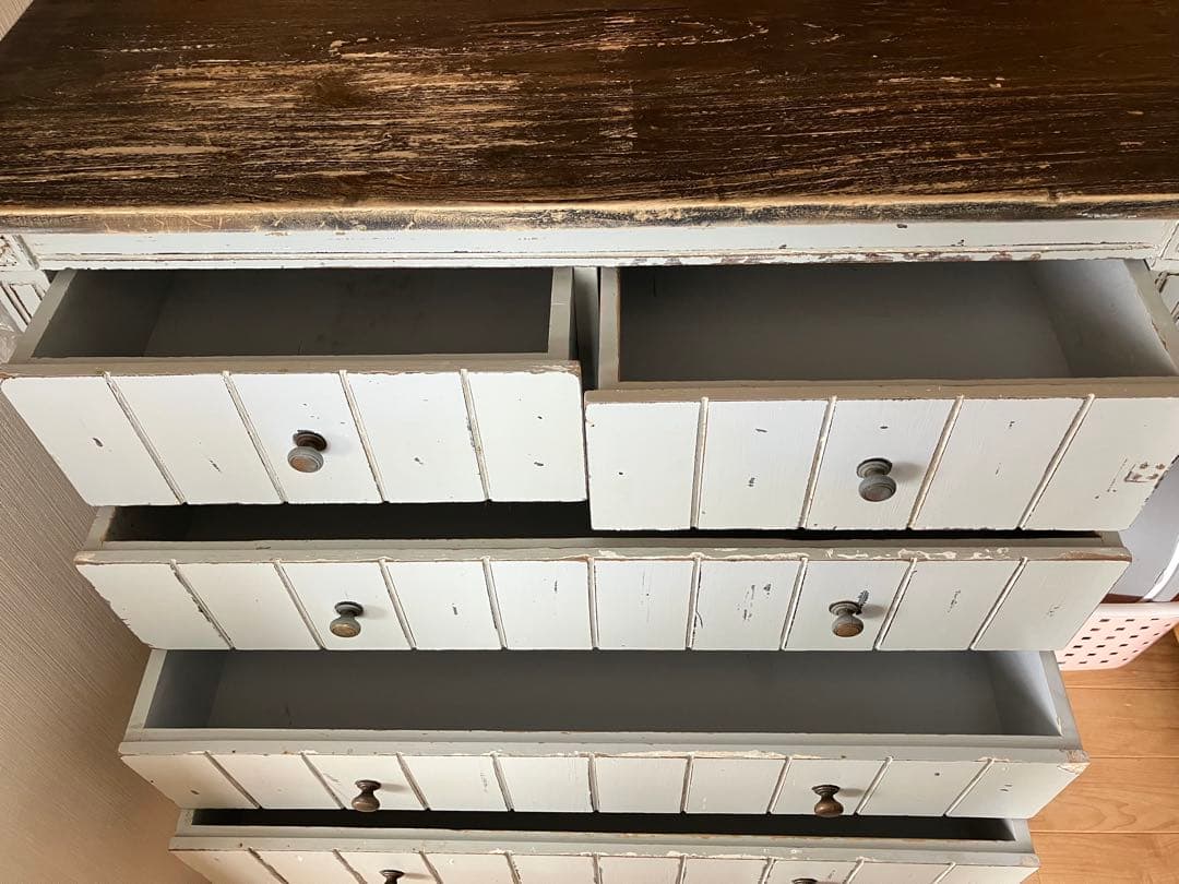 めちゃくちゃおしゃれでレトロでアンティークなチェスト、シャビー（エイジング）