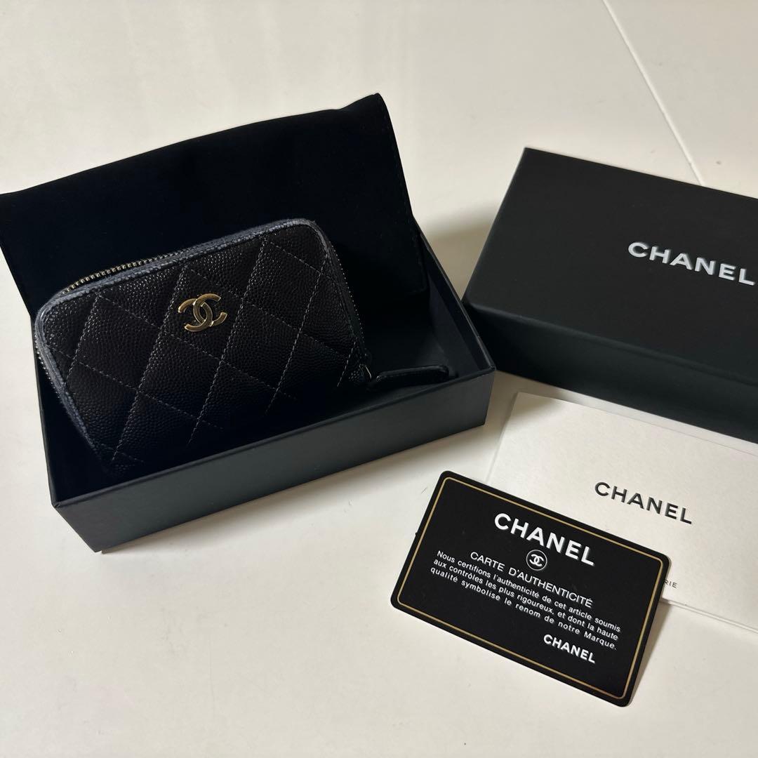CHANEL シャネル　キャビアスキン　マトラッセ　ケース　財布