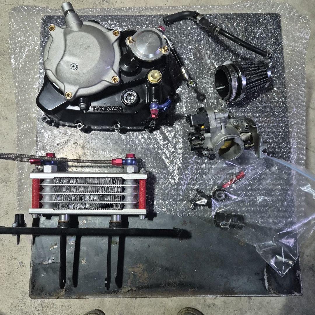 グロムjc75武川　クラッチカバー、オイルクーラー、ビックスロットル