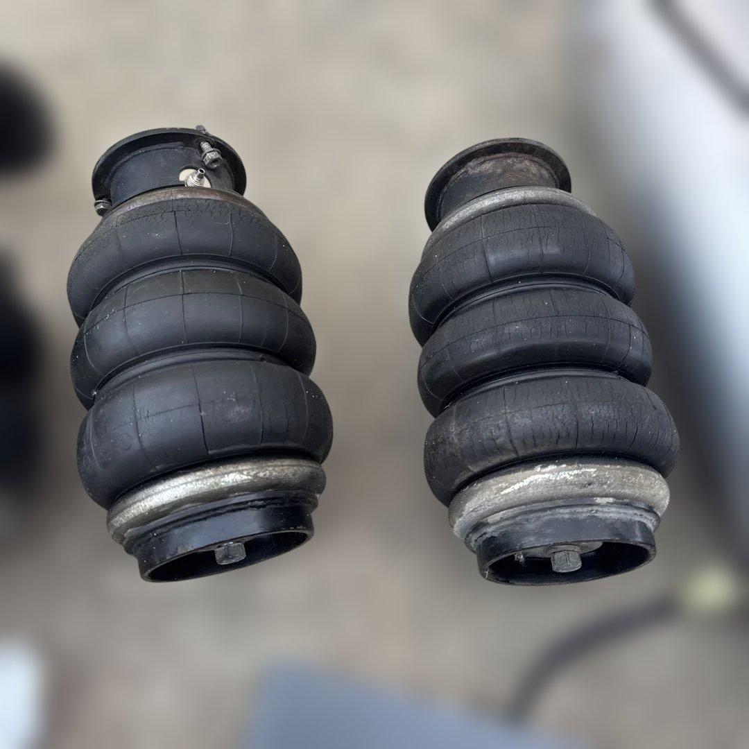 10系 アルファード エアサス ボルドワールド 電磁弁